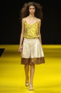 desfiles-zigfred-rioverao2006rtw-109