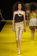 desfiles-zigfred-rioverao2006rtw-110