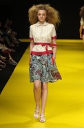 desfiles-zigfred-rioverao2006rtw-115