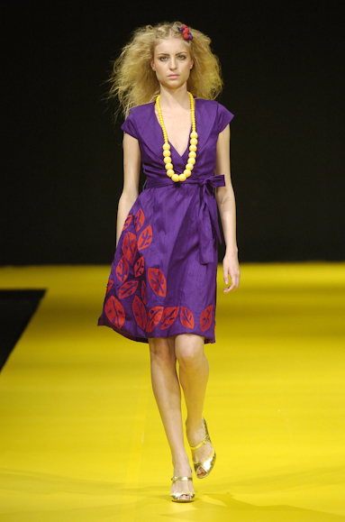 desfiles-zigfred-rioverao2006rtw-125