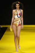 desfiles-zigfred-rioverao2006rtw-126