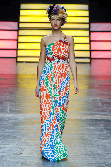 desfiles-andrelima-saopauloverao2006rtw-110