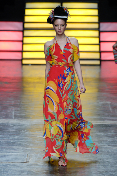 desfiles-andrelima-saopauloverao2006rtw-114