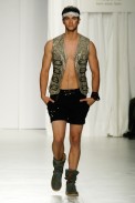 desfiles-aherchcovichmen-saopauloverao2007rtw-111