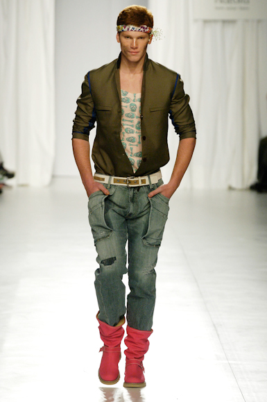 desfiles-aherchcovichmen-saopauloverao2007rtw-122