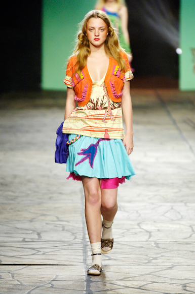 desfiles-cavalera-saopauloverao2006rtw-109
