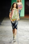 desfiles-cavalera-saopauloverao2006rtw-115