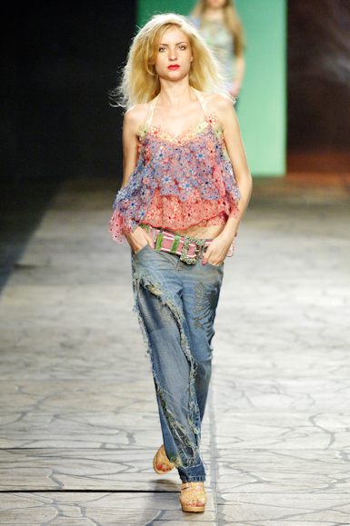 desfiles-cavalera-saopauloverao2006rtw-116