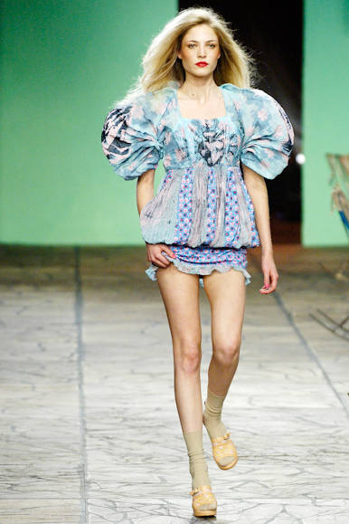 desfiles-cavalera-saopauloverao2006rtw-123