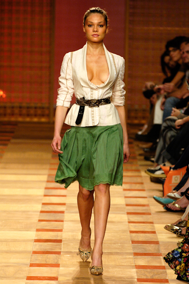 desfiles-cori-saopauloverao2006rtw-110