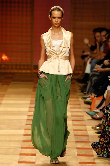 desfiles-cori-saopauloverao2006rtw-111