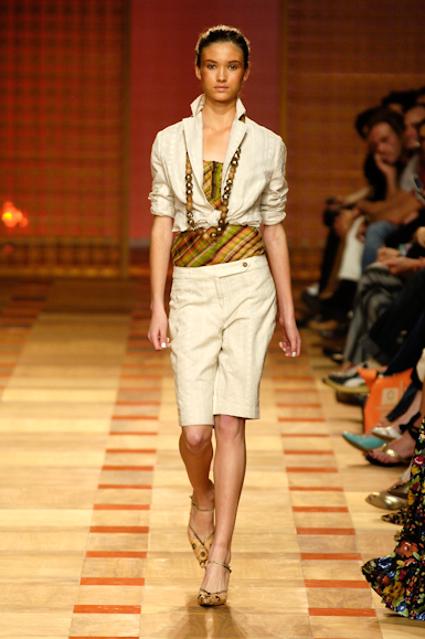 desfiles-cori-saopauloverao2006rtw-113