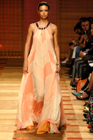 desfiles-cori-saopauloverao2006rtw-132