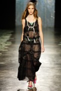 desfiles-fabiabercsek-saopauloverao2006rtw-103