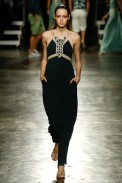 desfiles-eduardosuppes-saopauloverao2006rtw-108