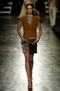desfiles-eduardosuppes-saopauloverao2006rtw-115