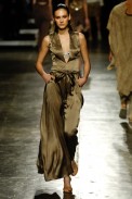 desfiles-eduardosuppes-saopauloverao2006rtw-119