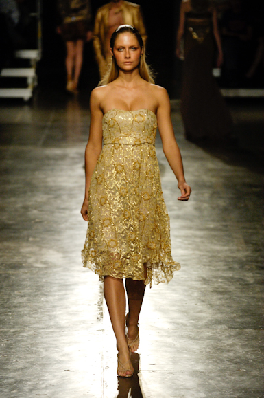 desfiles-eduardosuppes-saopauloverao2006rtw-130