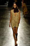 desfiles-eduardosuppes-saopauloverao2006rtw-131