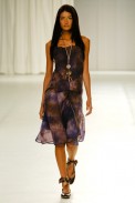 desfiles-erikaikezili-saopauloverao2006rtw-100