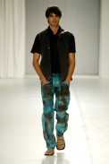 desfiles-erikaikezili-saopauloverao2006rtw-103