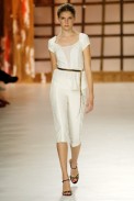 desfiles-gisellenasser-saopauloverao2006rtw-102