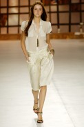 desfiles-gisellenasser-saopauloverao2006rtw-110