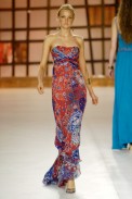 desfiles-gisellenasser-saopauloverao2006rtw-131
