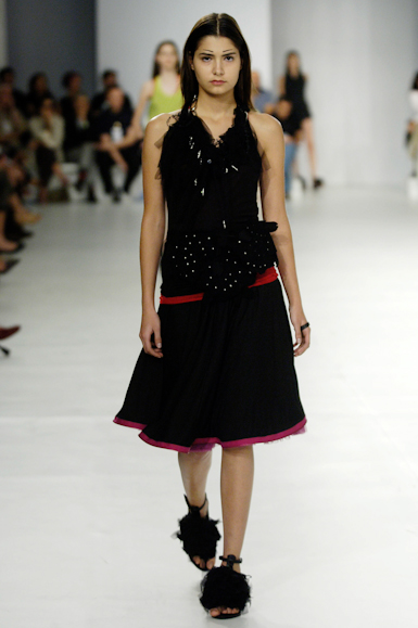 desfiles-gloriacoelho-saopauloverao2006rtw-107