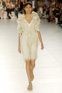 desfiles-gloriacoelho-saopauloverao2006rtw-133