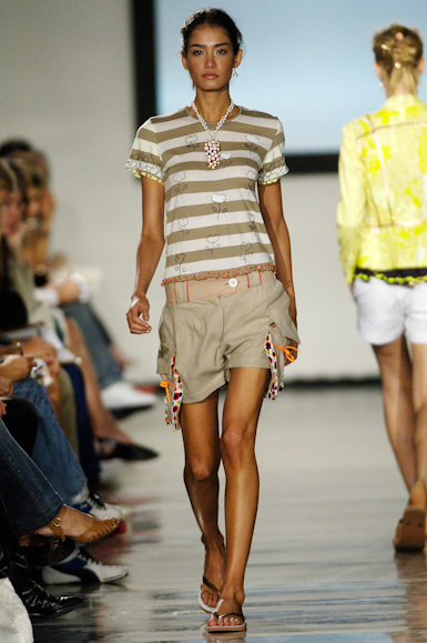desfiles-isabelacapeto-saopauloverao2006rtw-107