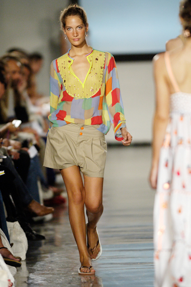 desfiles-isabelacapeto-saopauloverao2006rtw-110