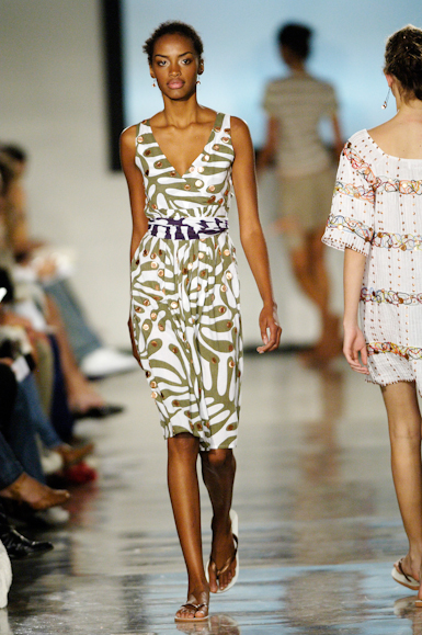 desfiles-isabelacapeto-saopauloverao2006rtw-113