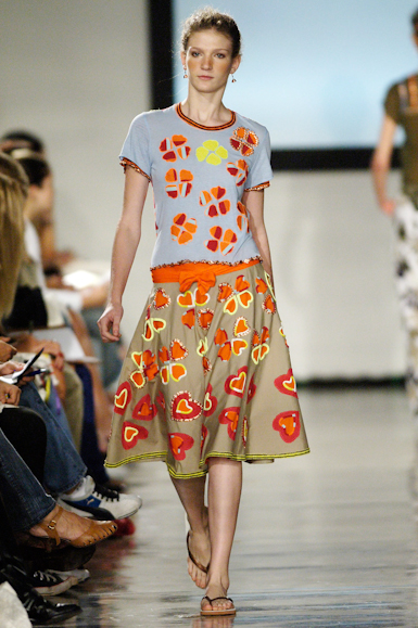 desfiles-isabelacapeto-saopauloverao2006rtw-120