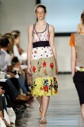 desfiles-isabelacapeto-saopauloverao2006rtw-122