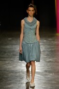 desfiles-mareunitschke-saopauloverao2006rtw-119
