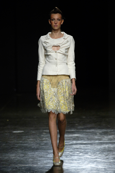 desfiles-mareunitschke-saopauloverao2006rtw-130