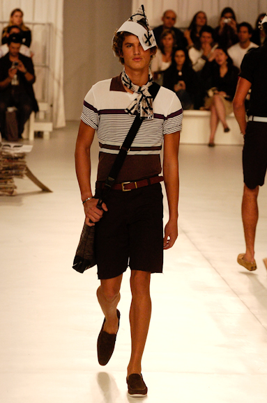 desfiles-marioqueiroz-saopauloverao2006rtw-104
