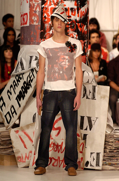 desfiles-marioqueiroz-saopauloverao2006rtw-109