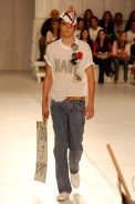 desfiles-marioqueiroz-saopauloverao2006rtw-110