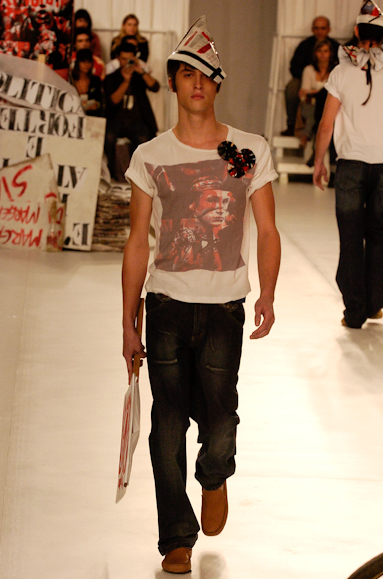 desfiles-marioqueiroz-saopauloverao2006rtw-111