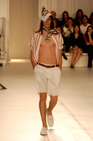 desfiles-marioqueiroz-saopauloverao2006rtw-115