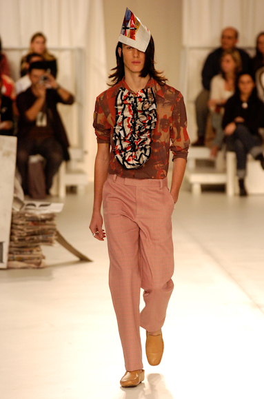 desfiles-marioqueiroz-saopauloverao2006rtw-119