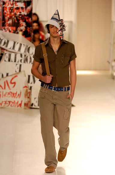 desfiles-marioqueiroz-saopauloverao2006rtw-122