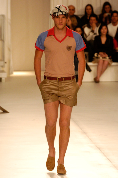 desfiles-marioqueiroz-saopauloverao2006rtw-125