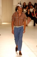 desfiles-marioqueiroz-saopauloverao2006rtw-126