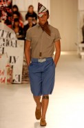 desfiles-marioqueiroz-saopauloverao2006rtw-127