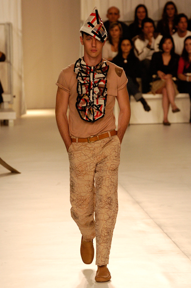 desfiles-marioqueiroz-saopauloverao2006rtw-131