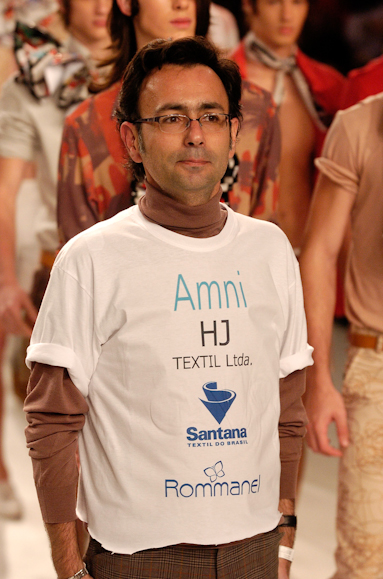 desfiles-marioqueiroz-saopauloverao2006rtw-132