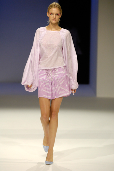 desfiles-reinaldolourenco-saopauloverao2006rtw-109